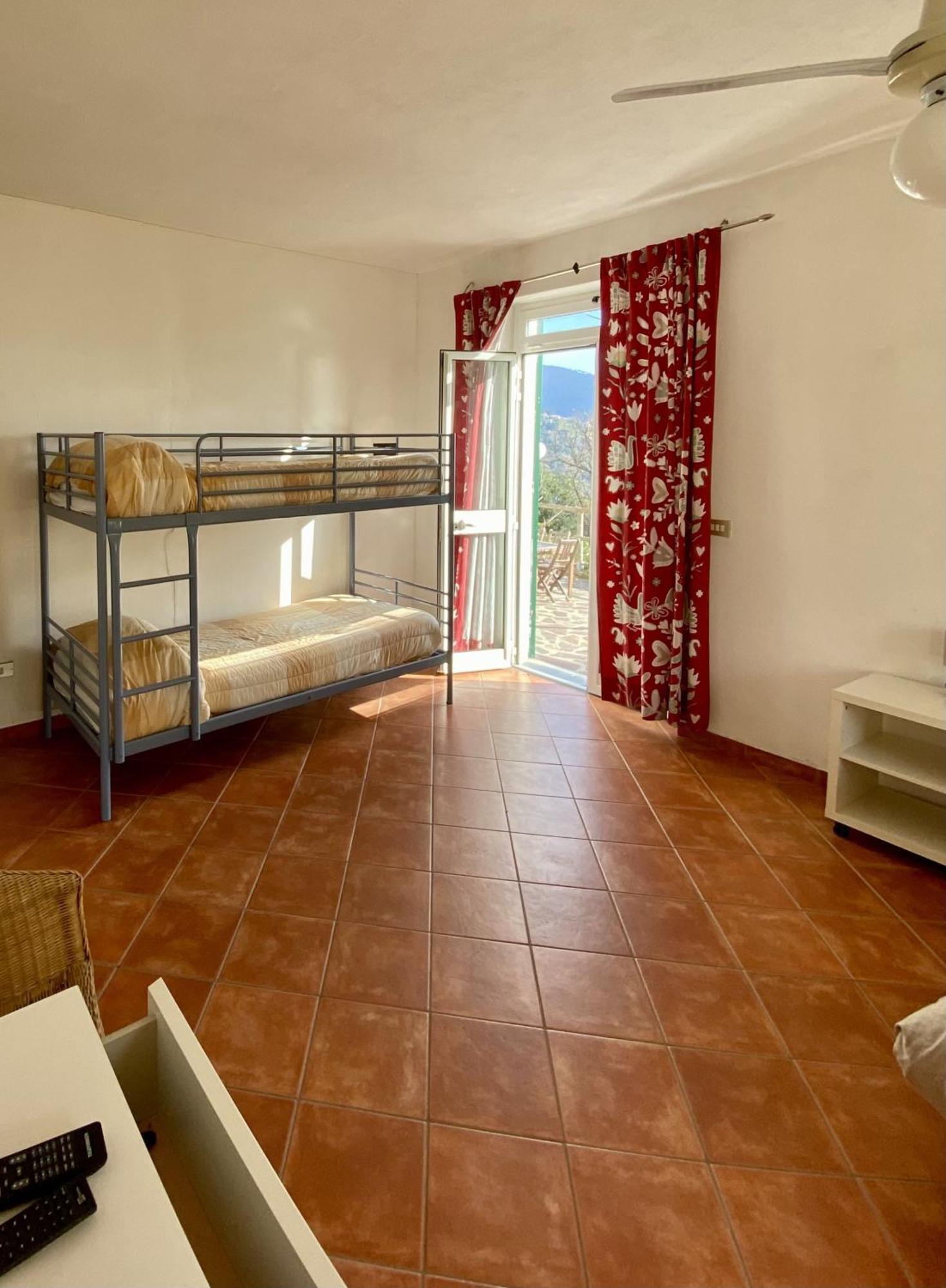 Agriturismo L'Ulivo E Il Mare مونيلّي المظهر الخارجي الصورة